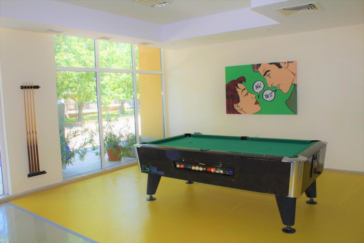 Pop Art Hotel Primorsko Dış mekan fotoğraf